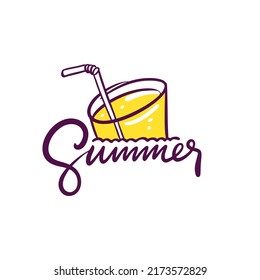 Palabra de verano y bebida amarilla. Dibujo de doodle vectorial. Texto escrito.
