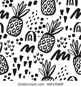 Summer print with pineapple