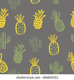 Summer print with pineapple