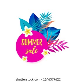 SUMMER SALE cartoon speech bubble with realistic tropical palm leaves and frangipani flowers. Creative sale banner for seasonal sales, speaking bubble Vector illustration