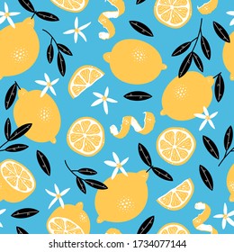 Summer seamless pattern with lemon, lemon slice, leaves. Fruit repeated background. Vector print for fabric or wallpaper.