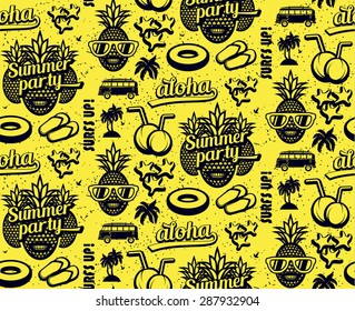 Summer seamless pattern with pineapples