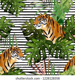 Summer seamless pattern. Tropical print with tiger and palm leaves. Vector illustration. Watercolor style
