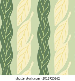 Patrón de verano sin fisuras con ornamento de hojas simples blancas y verdes. Elementos naturales dibujados a mano. Perfecto para el diseño de tela, impresión textil, envoltura, cubierta. Ilustración vectorial.