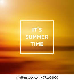 Es texto de verano sobre fondo borroso - ilustración abstracta colorida del vector