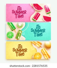 Conjunto de vectores de tiempo de verano. Texto de saludo de verano con frutos secos y elementos de paleta. Cartel de comida de verano ilustrado por vectores.
