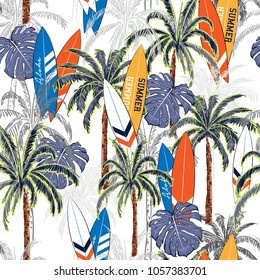  Summer vacation seamless hand drawing tropical pattern  with palm tree ,Sea summer seamless with palm trees, islands leaves and surfboards on  white background.