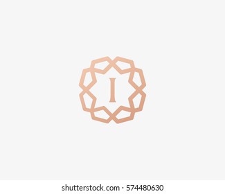 Sun star letter I vector neat logotype. Luxury flower frame gem logo. 
