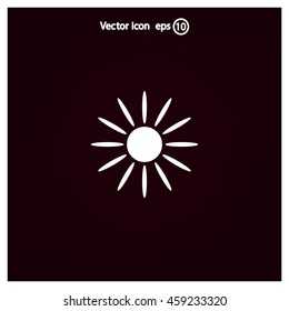 Sun Vector Icon