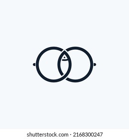 Vector de logotipo de vidrio solar con icono de pescado 