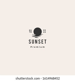 sunset logo vector icon sea gulf coast illustration hipster vintage retro