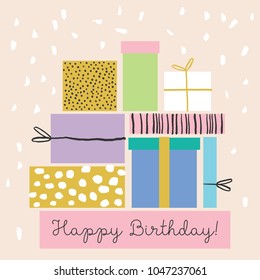 Super süße Illustration mit Geschenkboxen und Konfetti. Herzlichen Glückwunsch zum Geburtstag Grußkartendesign. Feiertagshintergrund.