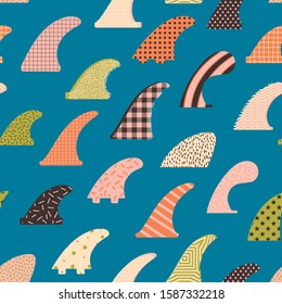 Surfboard fins seamless pattern in retro color palette. Summer beach illustration in vector. 