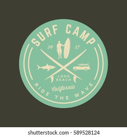 surfing logo. vintage outdoor activity emblem. vector illustration
