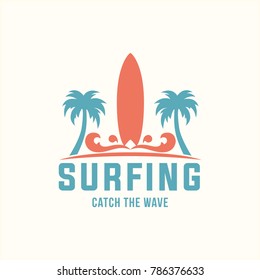 surfing logo. vintage outdoor activity emblem. vector illustration