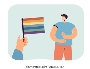 Überraschter Mann, der auf eine riesige Hand schaute, die Regenbogenflagge hält. Homosexuelle Zeichen erhalten Unterstützung flache Vektorgrafik. LGBT-Gemeinschaft, Gesellschaftskonzept für Banner, Website-Design oder Landing-Website