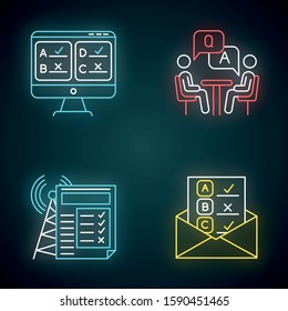 Métodos de sondeo neon light iconos set. Encuesta en línea, correo electrónico, conexión a internet. Entrevista. Opinión pública. Revisión del cliente. Comentarios. Recopilación de datos. Signos brillantes. Ilustraciones aisladas de vectores