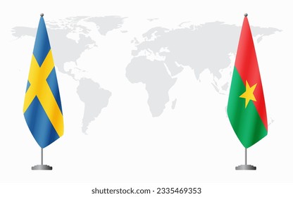 Schweden und Burkina Faso Flaggen für offizielle Treffen vor dem Hintergrund der Weltkarte.