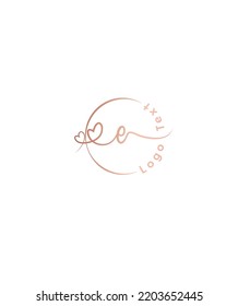 A sweet and simple handwritten font E vector logo template
