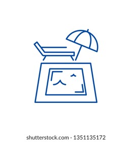 Swimming pool line icon concept. Swimming pool flat  vector symbol, sign, outline illustration.