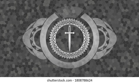 Schwertsymbol in der Steinmauer realistisches Schild. Rock, klassischer Hintergrund. Vektorgrafik. 