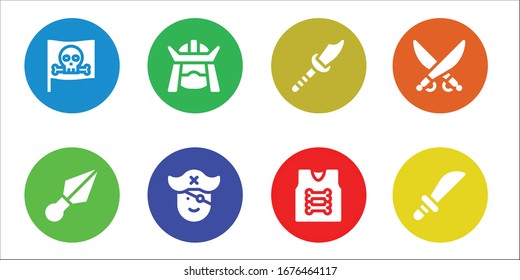 conjunto de iconos de espada. 8 iconos de espada rellenos.  Iconos modernos sencillos, como: Pirata, Kunai, Samurai, Arma, Armor, Saber, Armas