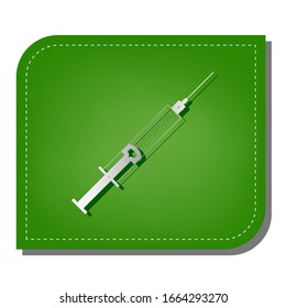 Ilustración del signo de la jeringa. Icono de línea de gradiente plateado con sombra verde oscuro en hoja verde con parches ecológicos. Ilustración.