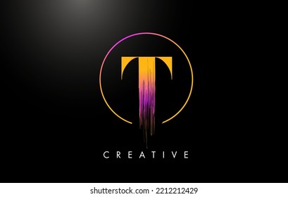 Diseño del logotipo de la letra de trinquete de T. El logotipo de pintura morada naranja deja un icono con el diseño elegante de vectores de círculo.