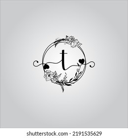 T letter logo. T Letter logo with white background. This is black letter logo. Use stylist fashion logo. Decorative design.