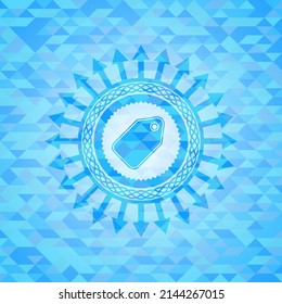 icono de etiqueta dentro del emblema azul cielo con fondo de mosaico. 