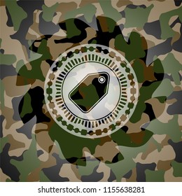 tag icon on camo texture