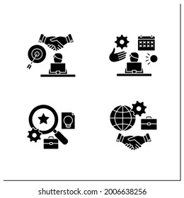 Iconos planos de gestión del talento establecidos.Tiempo de administración, empleado de acuerdo de objetivo, análisis de talento, cultura inclusiva. Concepto de práctica comercial.Señales planas rellenadas. Ilustraciones vectoriales aisladas de siluetas