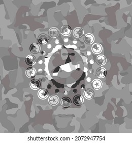 pulse el icono dentro de la textura de camo gris. 