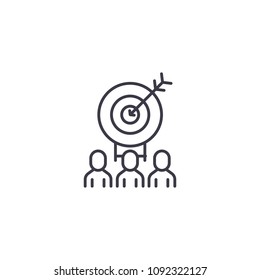 Target audience linear icon concept. Target audience line vector sign, symbol, illustration.
