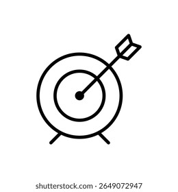 El icono de destino con una flecha que golpea directamente el centro sobre un fondo blanco crea un gráfico minimalista y limpio que representa el éxito y el logro, ideal para ilustraciones de negocios y marketing.