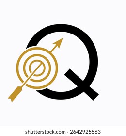 Símbolo de êxito do logotipo de destino na letra Q Concept. Design do logotipo de metas comerciais