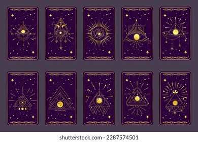 Juego de oro de la tarjeta Tarot con pirámide ocular mística aislada. Tarjeta tarot esotérica Boho con ojo y estrella. Ilustración vectorial. Triángulo celeste de geometría sagrada