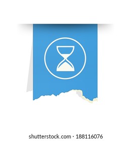 the tattered piece of paper with clock icon / the time icon / the button with hour glass
