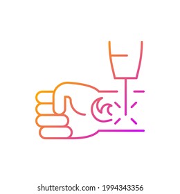 Icono de vector lineal de gradiente de remoción láser de tatuaje. Operaciones especiales de órganos humanos. Equipo médico peligroso. Símbolos de color de línea delgada. Pictograma de estilo moderno. Dibujo de contorno aislado del vector