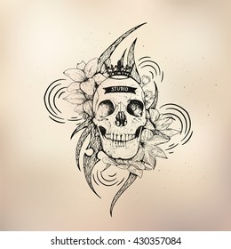 Tattoo old school studio skull