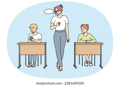 Der Lehrer erinnert an den Schuljungen, der im Klassenzimmer Handy anschaut. Der Lehrer gibt Schülern, die in der Schule Smartphone im Unterricht spielen, einen Kommentar ab. Vektorgrafik-Umriss bunter Illustration einzeln auf Blau.