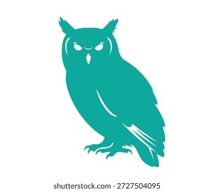 Un búho verde azulado con ojos afilados de perfil.