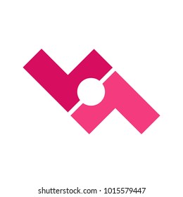 Team Communication Interlock Symbol Design