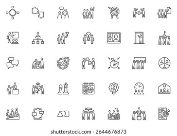 Conjunto de iconos de línea de colaboración de trabajo en equipo. Esboza signos y símbolos de Vector que muestren trabajo en equipo, estrategia, liderazgo y comunicación. Incluye iconos como rompecabezas, bombilla, ajedrez, grupo de chat, trofeo