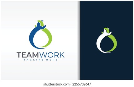 Logo de la comunidad de trabajo en equipo con llave