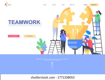 Teamwork flach Landing Page Template. Gruppe von Menschen zusammen bauen Idee Glühbirne aus Puzzleteilen Situation. Webseite mit Personenzeichen. Partnerschaft und Zusammenarbeit, Vektorgrafik