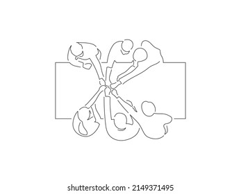 Trabajo en equipo con estilo de dibujo en línea. Composición de un grupo de personas usando tecnología. Esbozo lineal negro aislado sobre fondo blanco. Diseño de ilustración vectorial.
