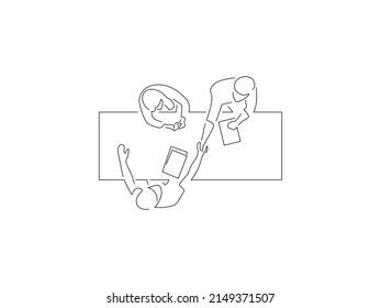 Trabajo en equipo con estilo de dibujo en línea. Composición de un grupo de personas usando tecnología. Esbozo lineal negro aislado sobre fondo blanco. Diseño de ilustración vectorial.