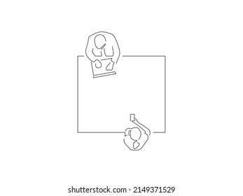 Trabajo en equipo con estilo de dibujo en línea. Composición de un grupo de personas usando tecnología. Esbozo lineal negro aislado sobre fondo blanco. Diseño de ilustración vectorial.