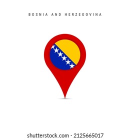 Marcador de mapa de lágrimas con bandera de Bosnia y Herzegovina. Bandera bosnia insertada en el pin del mapa de ubicación. Ilustración vectorial plana aislada en fondo blanco.